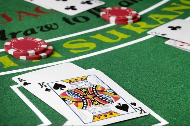 Layar beranda dnatoto memperlihatkan sportsbook dan live casino